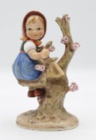 Los 9005 <br>Hummelfigur - Frühling, Nr. 141,  um 1940, bestossen (Fehlteil), H-13,5cm