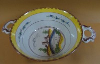 Los 9035 <br>gr. Schale mit Griffen "Kellinghusen" handbemalt mit Landschaft, H-10 cm, D-22 cm, B-mit Henkel  29 cm