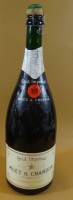 Los 15061 <br>gr. 1,5 Liter Flasche Champagner "Moet&amp;Chandon", orig. verschlossen, wohl 70-er Jahre