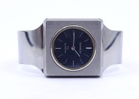 Los 2056 <br>Spangenuhr G&Uuml;BELIN, ca. 1970er Jahre, Quartzwerk, Geh&auml;use 30x30mm, Tragespuren am Glas, Funktion nicht getestet