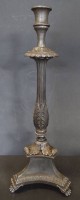 hoher Leuchter, Berliner Eisen um 1850, ein Akanthusblatt fehlt auf Sockel, ansonsten guter Zustand, H-48 cm