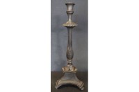 Auktion 366<br>hoher Leuchter, Berliner Eisen um 1850, ein Akanthusblatt fehlt auf Sockel, ansonsten guter Zustand, H-48 cm