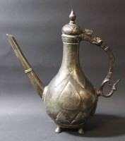 schwere antike islamische Teekanne, Metall,wohl Persien, 17/18. Jhd?, Griff mit Löwenkopf, H-30 cm, 1,7 kg