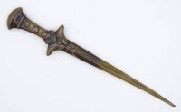 Alter Bronze-Brieföffner in Schwertform, L. 25 cm, mit Altersspuren, Klinge an der Spitze leicht verbogen, Kratzer