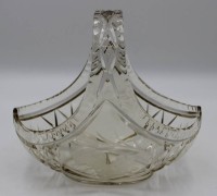 Kristall-Schiffchen, beschliffen, älter, H-19,5cm B-21cm.
