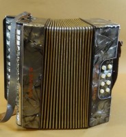 kleine Hohner Ziehharmonika Akkordeon Preciosa in Koffer, gut erhalten und spielbereit,  Koffer 23x24x14 cm, wohl Vorkrieg, D.R.P.