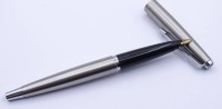 Parker Füller, GG Feder 0.585, M, L. 13,5cm, Alters- und Gebrauchsspuren, Feder beschädigt