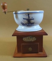 Los  <br>Deko Kaffeemühle, Porzellanschale, H-18 cm, 12x12 cm