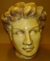 Auktion 332 / Los 15011 <br>gr. Jünglingskopf aus Keramik, H-31 cm, B-27 cm, wohl Michelangelo's David