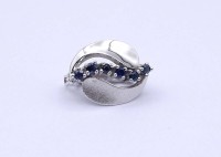 Auktion 332 / Los 1086 <br>585er WG Verschluss mit Saphiren, 3,7g., 19x14mm