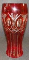 Auktion 332 / Los 10026 <br>hohe Vase, rot gebeizt, H-22 cm