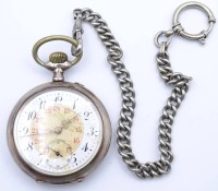 Herren Taschenuhr, Silbergehäuse 0.800,mechanisch, Werk läuft, Zifferblatt beschädigt, anbei Uhrenkette (Metall), Taschenuhr Durchmesser 47mm, Alters-und Gebrauchsspuren