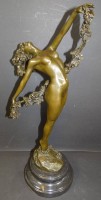 Auktion 332 / Los 15136 <br>Pierre COLLINET (XX) "Sonnenanbeterin" Bronze auf Marmorsockel, wohl Nachguss, H-42 cm