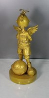 Los 16033 <br>Snickers-Werbefigur "Fussballengel" mit Radio, Funktion nicht geprüft H-40cm