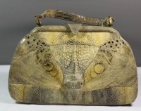 Damenhandtasche, Schlangenleder, wohl 40/50er Jahre, Tragespuren, 18 x 29cm.