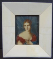 Auktion 332 / Los 4045 <br>Miniatur-Portrait einer jungen Dame, RG 10,5x9 cm