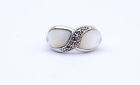Auktion 333 / Los 1041 <br>Silber Ring mit Perlmutt und Markasiten, Sterlingsilber 0.925, 6,8g., RG 59,5