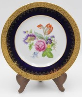Los 8028 <br>Zierteller, Limoges, florale Bemalung, Gold und Kobaltdekor, D-24,6cm