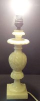 Auktion 500016 / Los  <br>Onyx Tischlampe, H-42 cm