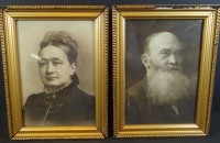 Fotos eines Ehepaares um 1890, alt u. beschädigt gerahmt, Fotograf aus Königsberg, RG 28x21 cm