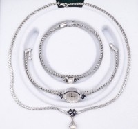 Auktion 334 / Los 1006 <br>Schmuckset, Silber 0.835 mit Saphire, Set bestehend aus einem Armband, Collier und Damen Armbanduhr, ges.Gew. 44g., Armbanduhr Majestic,Collier L. 40cm