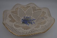 Auktion 334 / Los 9004 <br>Durchbruch-Schale Hungary Mystic blue, H-7 cm, D-28 cm