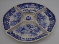 Los 9028 <br>gr. Kabarette "Villeroy&amp;Boch" Mettlach, blaues Dekor, altrissig, D-27 cm