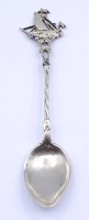 Auktion 334 / Los 11017 <br>Kaffeelöffel mit Segelschiff Darstellung, Silber 0.800, L. 11,5cm, 9,1g.