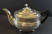 Auktion 334 / Los 11023 <br>Teekanne, plated, Griff geklebt, H-17 cm