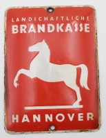 Auktion 334 / Los 15008 <br>kl. Emaille-Schild, Landschaftliche Brandkasse Hannover, älter, ca. 17,5 x 13cm.