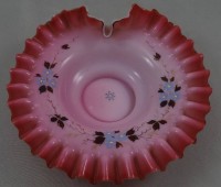 Auktion 334 / Los 10009 <br>Biedermeier-Schale mit Emaille-Malerei, H-6 cm, D-16 cm