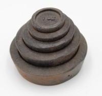 Auktion 334 / Los 16022 <br>5 Stapelgewichte, wohl USA, älter, 1lb &gt; 1Oz