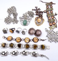 Auktion 500010 / Los  <br>Konvolut div. Modeschmuck , tw. mit Tigerauge