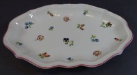 Auktion  / Los  <br>ovale Schale"Villeroy&amp;Boch" Petit fleur,  16x24 cm