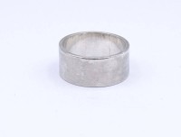 Auktion 500010 / Los  <br>Breiter Silber Ring 0.925, 8,8g., RG 61