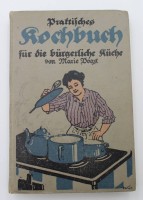 Auktion 334 / Los 3013 <br>Marie Bogs, Praktisches Kochbuch für die bürgerliche Küche,  wohl um 1920, Altersspuren