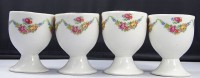 Auktion 334 / Los 7 <br>4x Eierbecher mit Blumendekor , Gebrauchsspuren