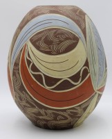 Auktion 337 / Los 9064 <br>gr. Keramikvase, modernes Dekor, wohl 50er Jahre, nur Nr., H-34,5cm.