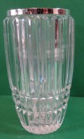 Los  <br>Kristall-Vase mit Silberrand-800-, H_16 cm, D-8 cm
