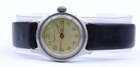 Auktion 500011 / Los  <br>Boulevard Herren Armbanduhr, mechanisch, Werk läuft, D. 31mm, Alters- und Gebrauchsspuren