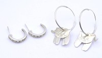 Auktion 500016 / Los  <br>2 Paar Ohrringe, Creolen und Stecker, Schieber fehlen, Silber 925/000, zus. 7,0g., L. 1,6 - 4,1cm