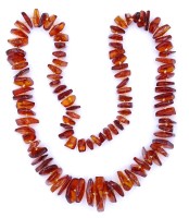 Auktion 336 / Los 1011 <br>Bernstein Halskette, L. 72cm, 74g.