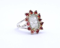 Auktion 336 / Los 1027 <br>Silberring mit graviertem Prasiolith und Granat, Silber 0.925, 7,6g., RG 58