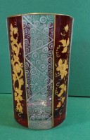 Auktion 344 / Los 10038 <br>zylindrische Vase mit Goldblumen, Handarbeit, H-12 cm, D-7 cm