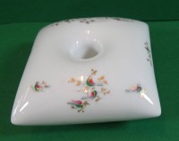 Auktion 369<br>Kerzenhalter "Rosenthal" sign. Bj&ouml;rn Winblad, H-4 cm, 10x10 cm