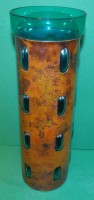 Auktion 336 / Los 10008 <br>gr. Designer-Kunstglasvase mit Kupfermontur und Noppen, H-23 cm Entw. Nanny Still für RAAK, 70-er Jahre