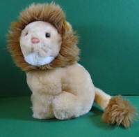 Auktion 336 / Los 12013 <br>sitzender Steiff Löwe "Snuffi" neuwertig und komplett, H-14 cm