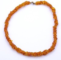 Los  <br>Bernstein Halskette mit Karabinerverschluss, L. 48cm, 15,7g.