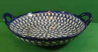 Auktion 336 / Los 9013 <br>Henkelschale, Bunzlau" Pfauenaugendekor, minim. Glasurabplatzer am Rand, H-5 cm, D-23 cm
