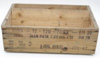 Auktion 336 / Los 7028 <br>Munitionskiste, Holz, Altersspuren, H-13,5cm B-42cm T-27,5cm.